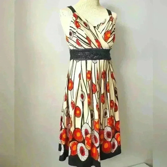 COOSK floral dress  with cream base and black beaded belt and shoulders. Size 2 - Picture 2 of 13